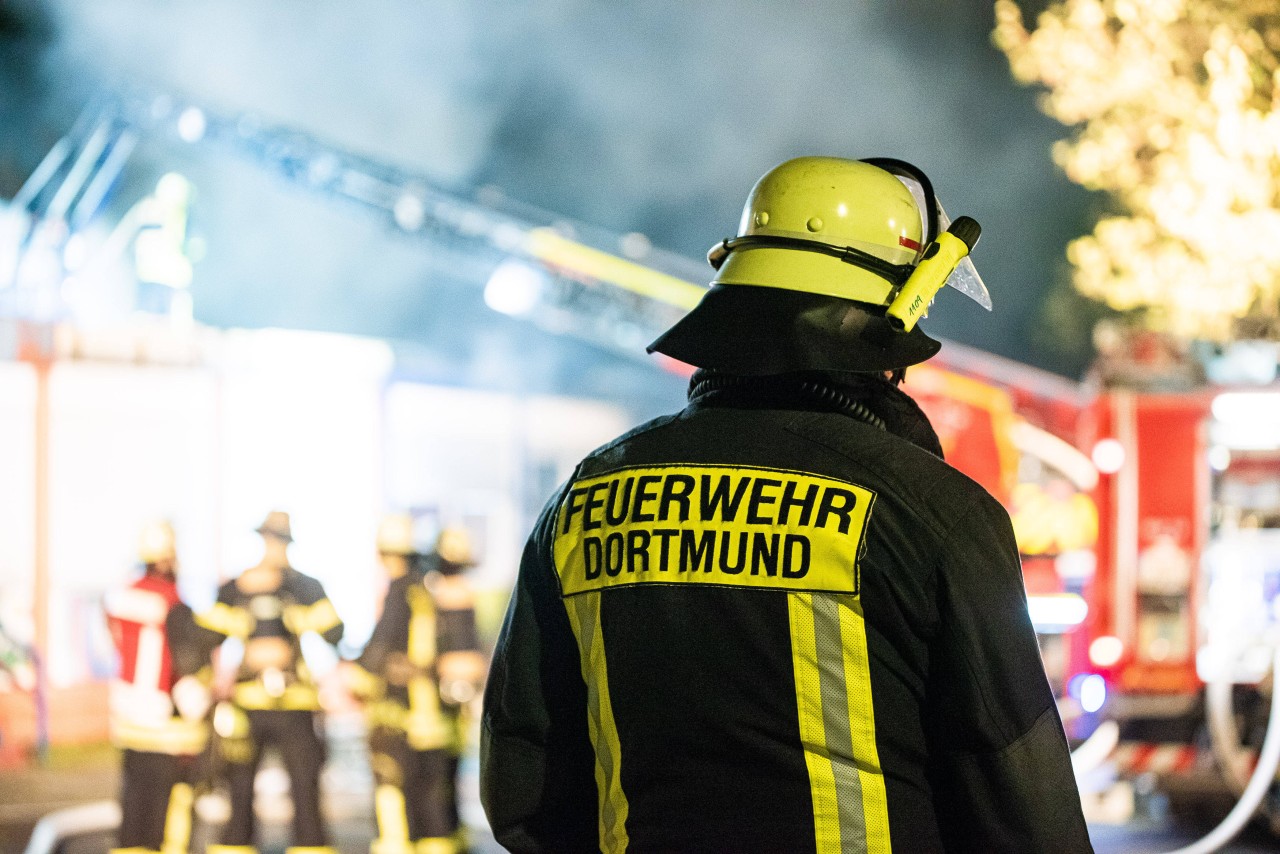 In Dortmund ist das Haus eines Mannes abgebrannt. (Symbolbild) 