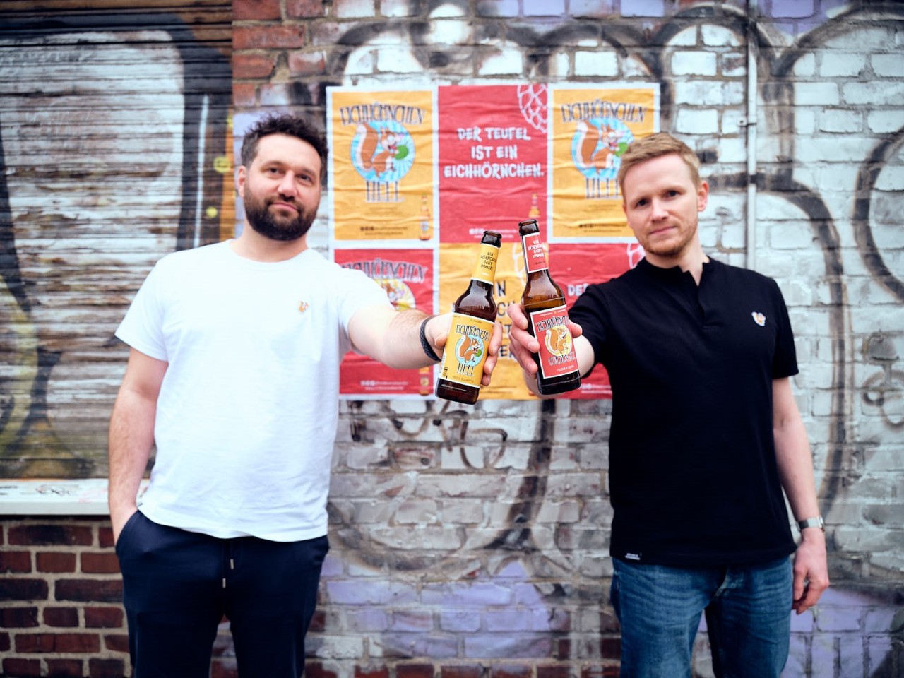 Düsseldorf: Benedikt Blaß und Stefan Kuhn haben ein Bier-Startup gegründet, verkaufen digitale Kunst – und gehen damit völlig neue Wege.