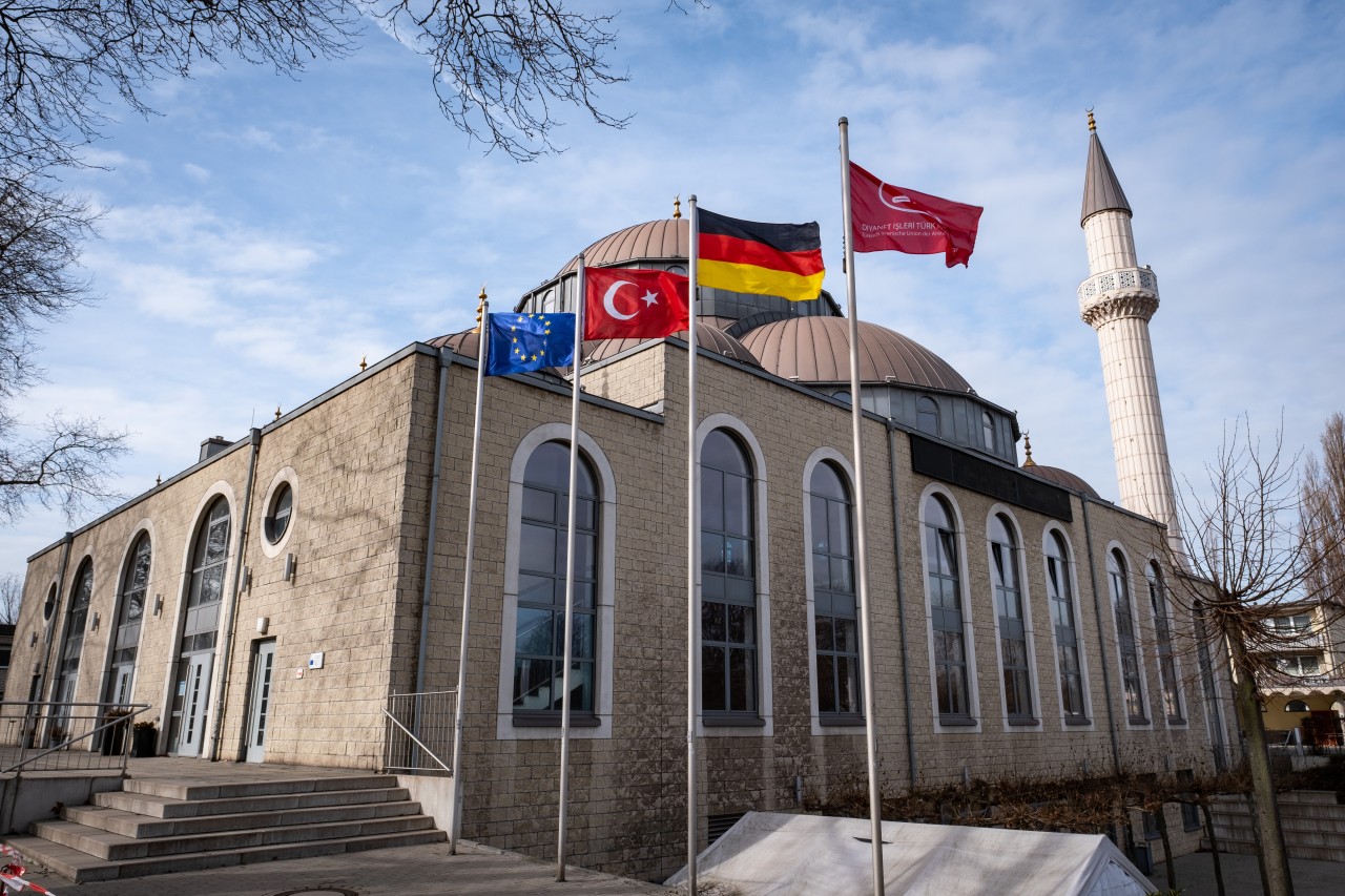 Die Merkez-Moschee in Duisburg-Marxloh ist die größte Ditib-Moschee Deutschlands.