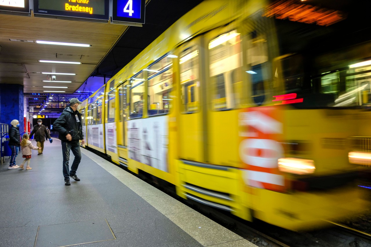 In Essen wurde eine U-Bahn-Haltestelle zum Schauplatz eines brutalen Verbrechens. (Symbolbild) 