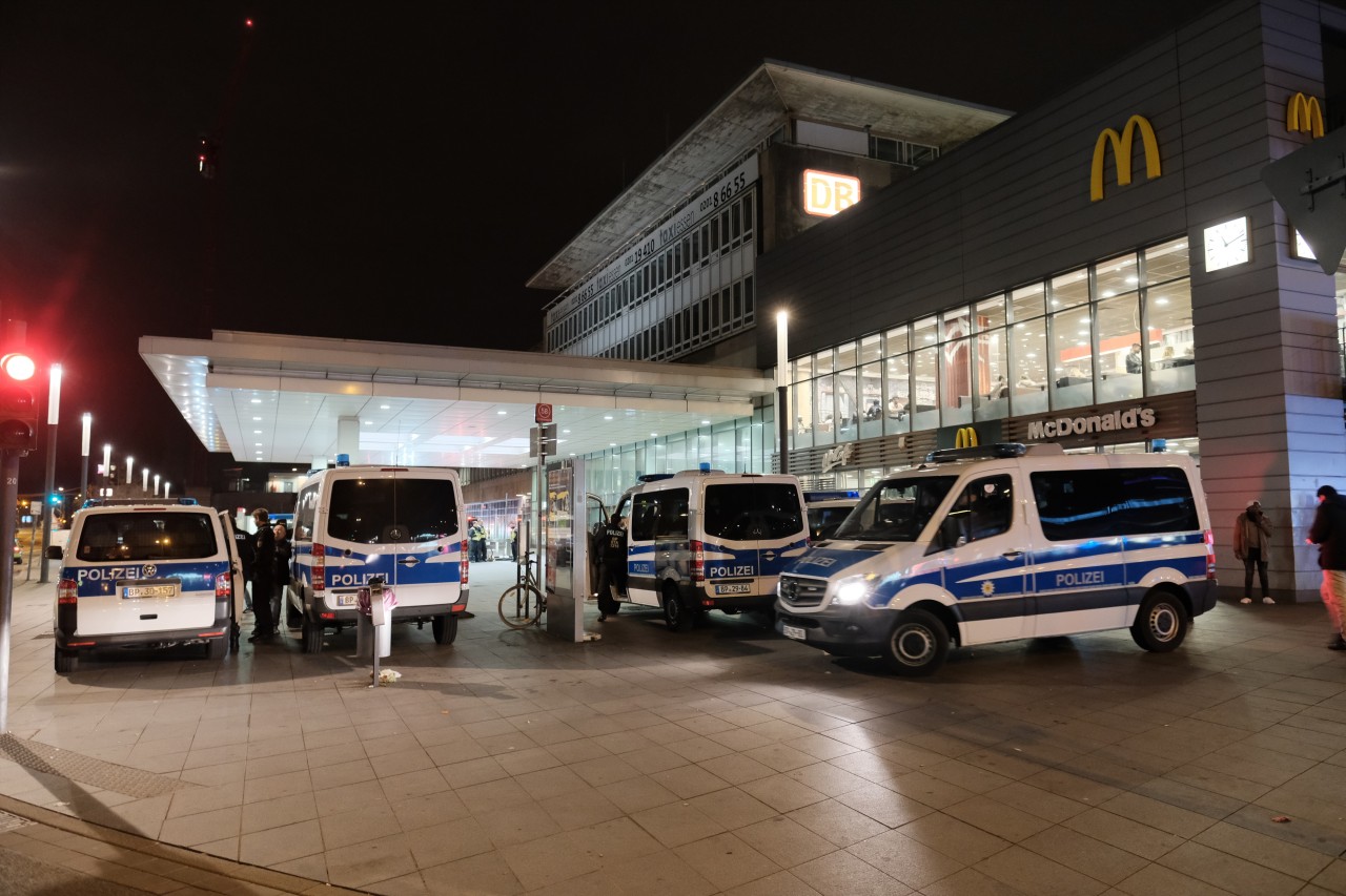 Essen: Die Polizei musste am Sonntag am Hauptbahnhof einschreiten. (Symbolbild)