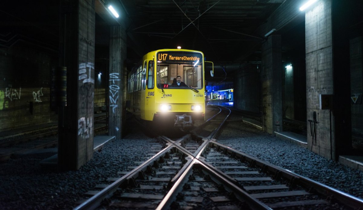 Essen U-Bahn-Tunnel hauptbahnhof, K94, Tunnelkreuzung.jpg