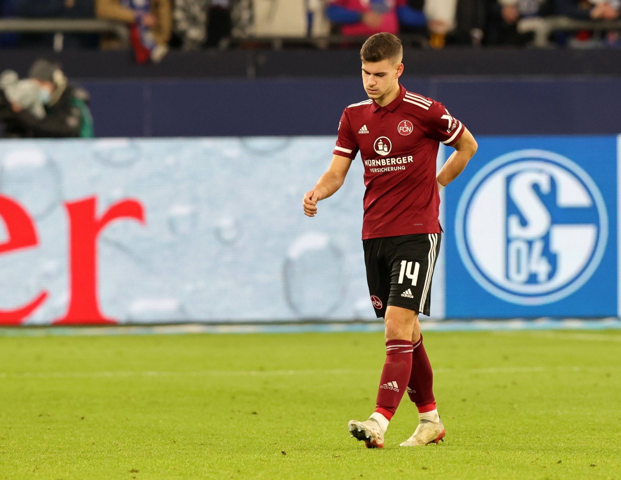 Schnappt sich der FC Schalke 04 Tom Krauß für die kommende Saison?