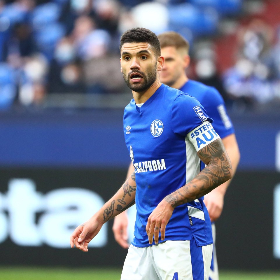 Beim FC Schalke 04 zeigt sich Victor Palsson unbeeindruckt von der Entwicklung beim Gegner.