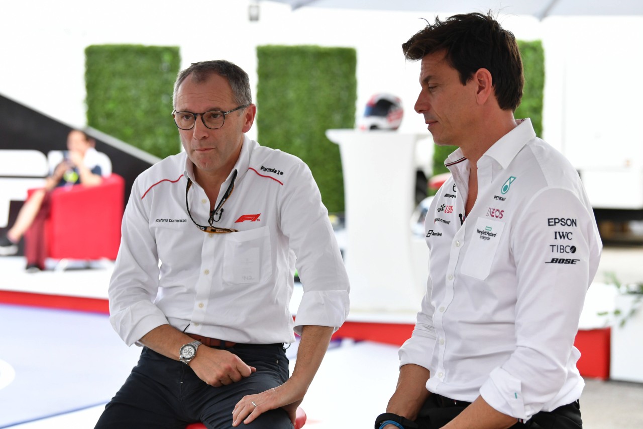 Formel 1: Stefano Domenicali spricht über VW und deren Marken.