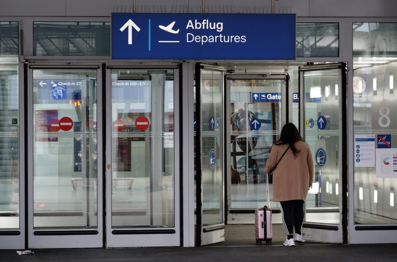 Flughafen Düsseldorf: Maja Krstić hofft auf einen schnellen Ausweg. (Symbolbild)
