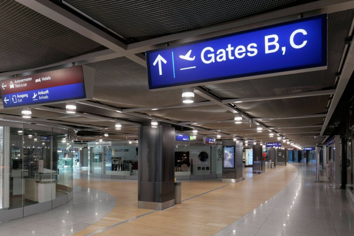 Flughafen DÃ¼sseldorf.jpg