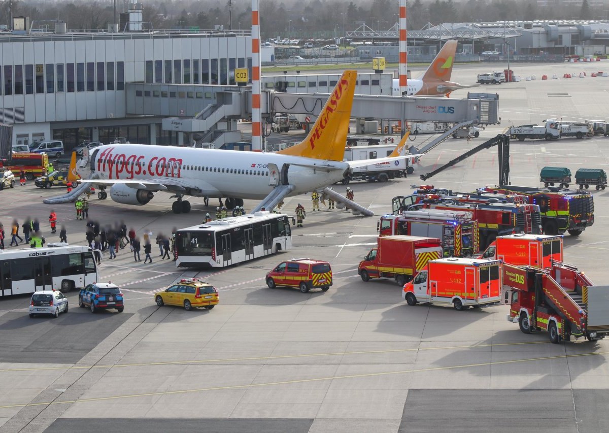 Flughafen Düsseldorf.jpg