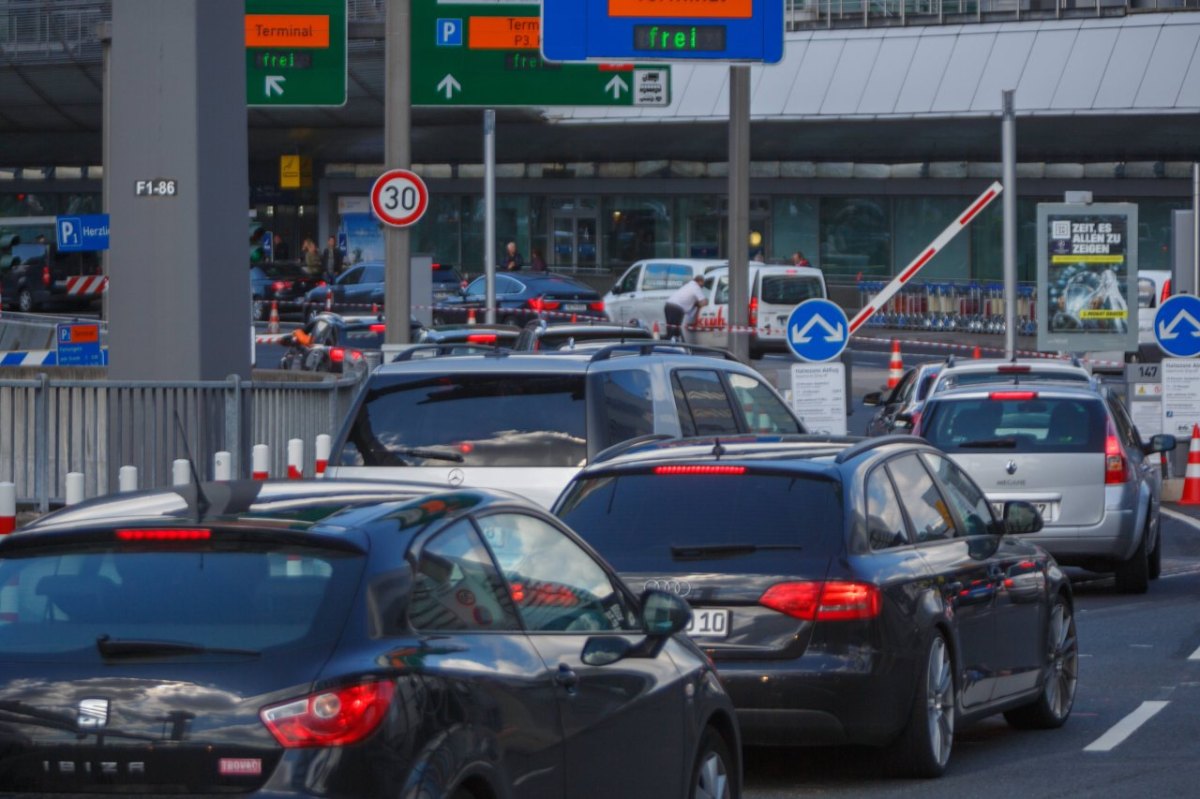 Flughafen Düsseldorf.jpg