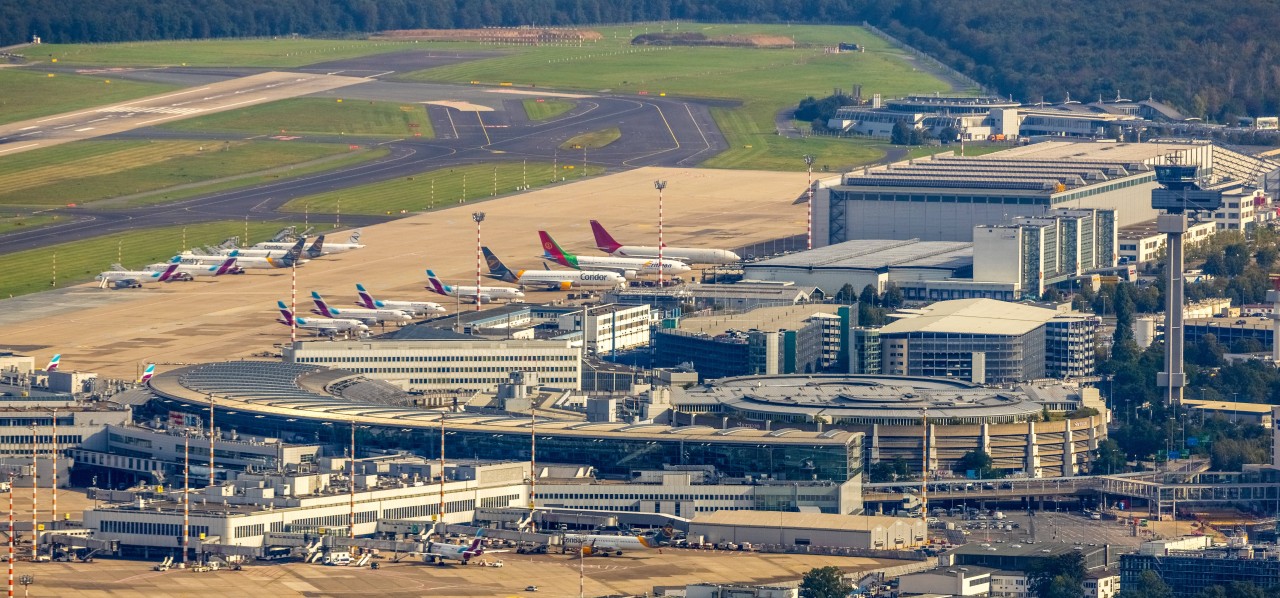Am Flughafen Düsseldorf ist es am Samstagvormittag zu einer Notlandung gekommen. (Archivbild)
