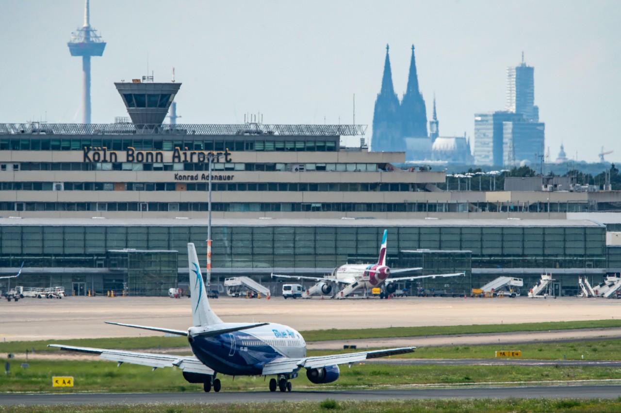 Flughafen Köln/Bonn: Ein Mitarbeiter verhinderte eine Kollision mit einem Eurowings-Airbus. (Symbolbild)
