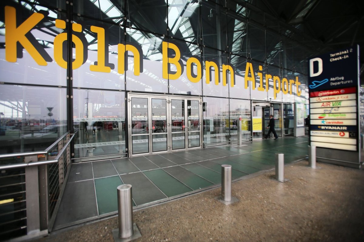 Flughafen Köln/Bonn.jpg