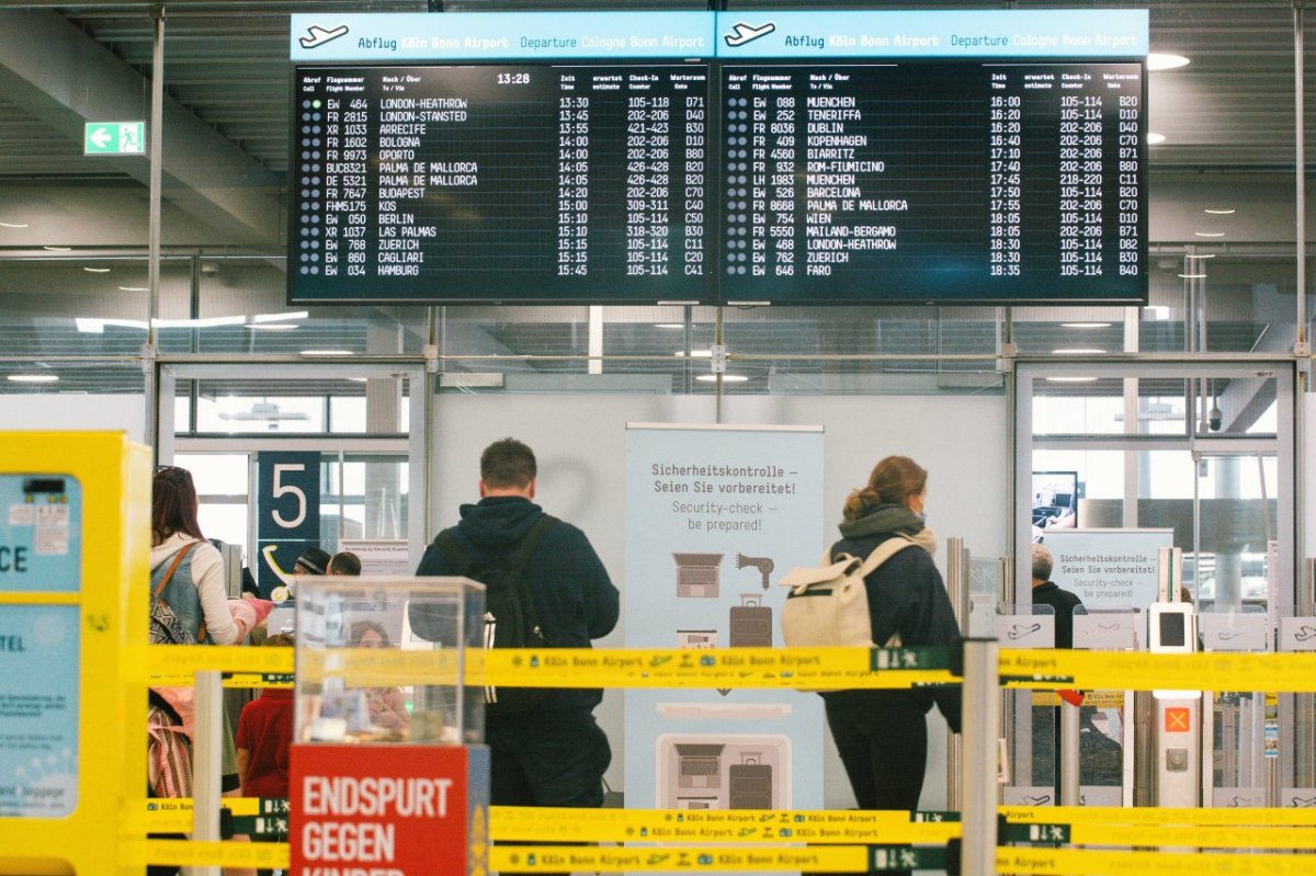 Flughafen Köln Bonn.jpg