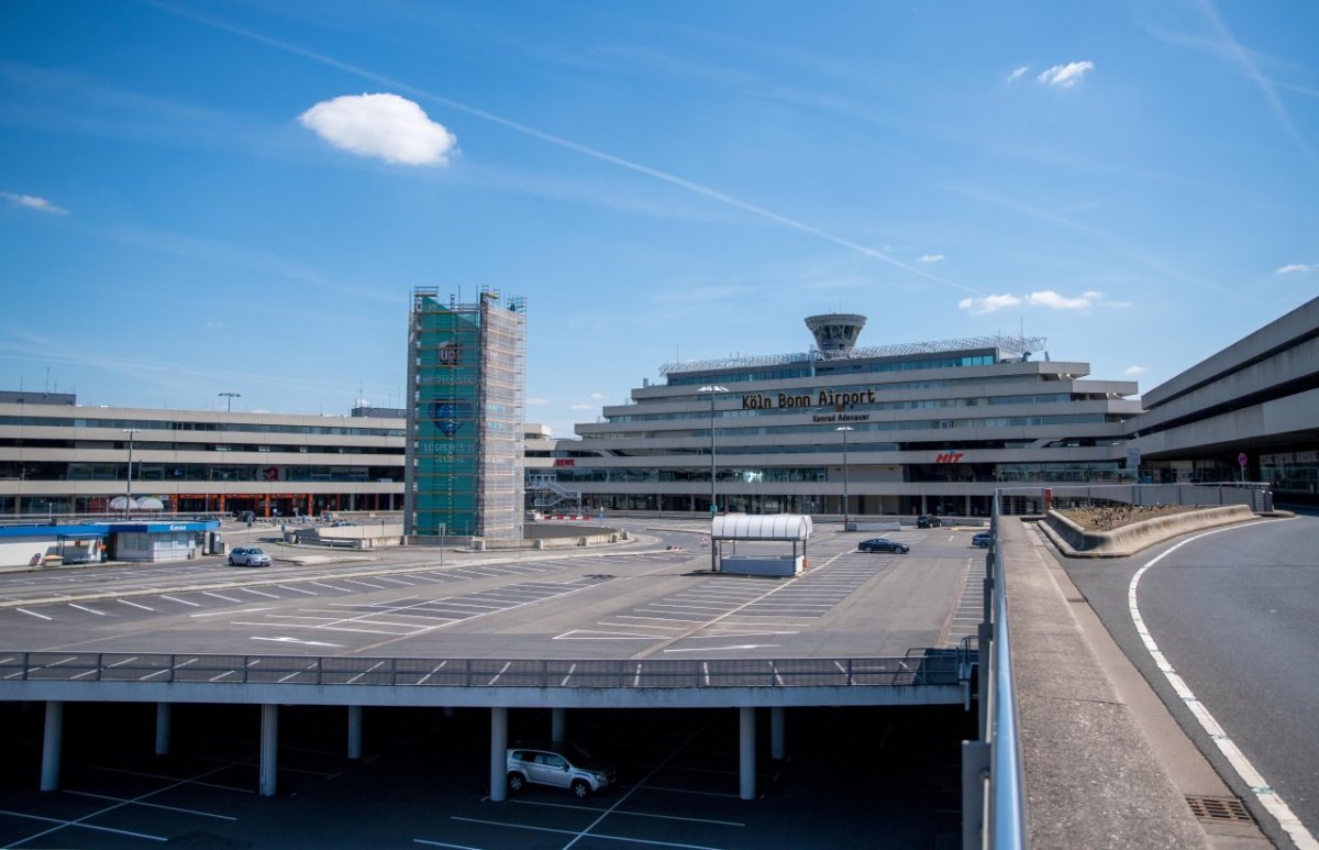 Flughafen Köln/Bonn.jpg