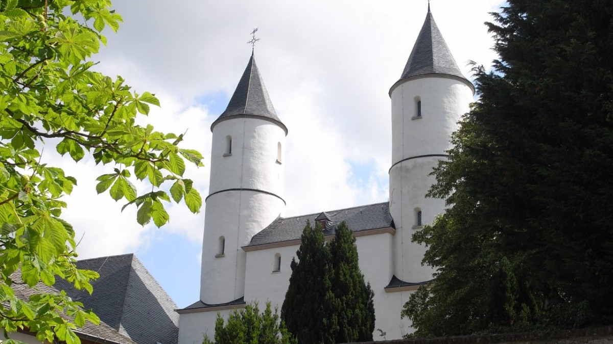 Mindestens 38 Denkmale und ihre Eigentümer in Nordrhein-Westfalen können sich 2022 auf Fördermittel Der Deutschen Stiftung Denkmalschutz für ihr geplantes Bauvorhaben freuen – darunter auch das Kloster Steinfeld.
