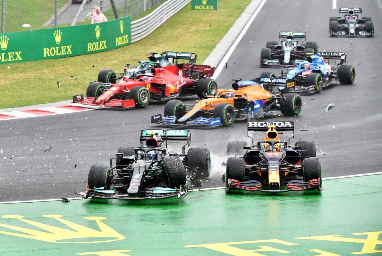 In der Formel 1 geht der Zoff zwischen Mercedes und Red Bull in die nächste Runde!
