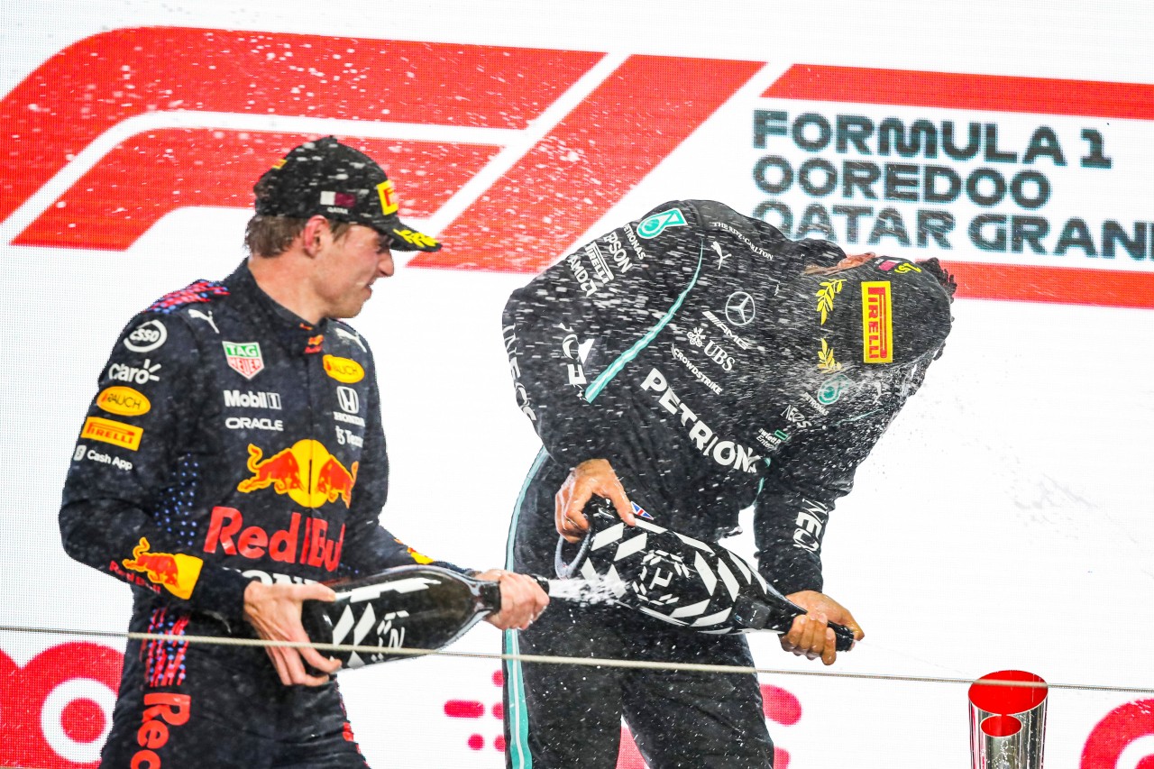 Spannender WM-Kampf in der Formel 1 zwischen Max Verstappen und Lewis Hamilton.