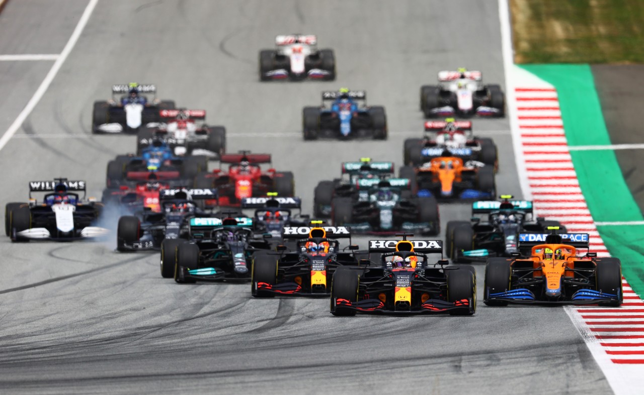 Formel 1 – Österreich-GP Vettel-Crash kurz vor Ziellinie