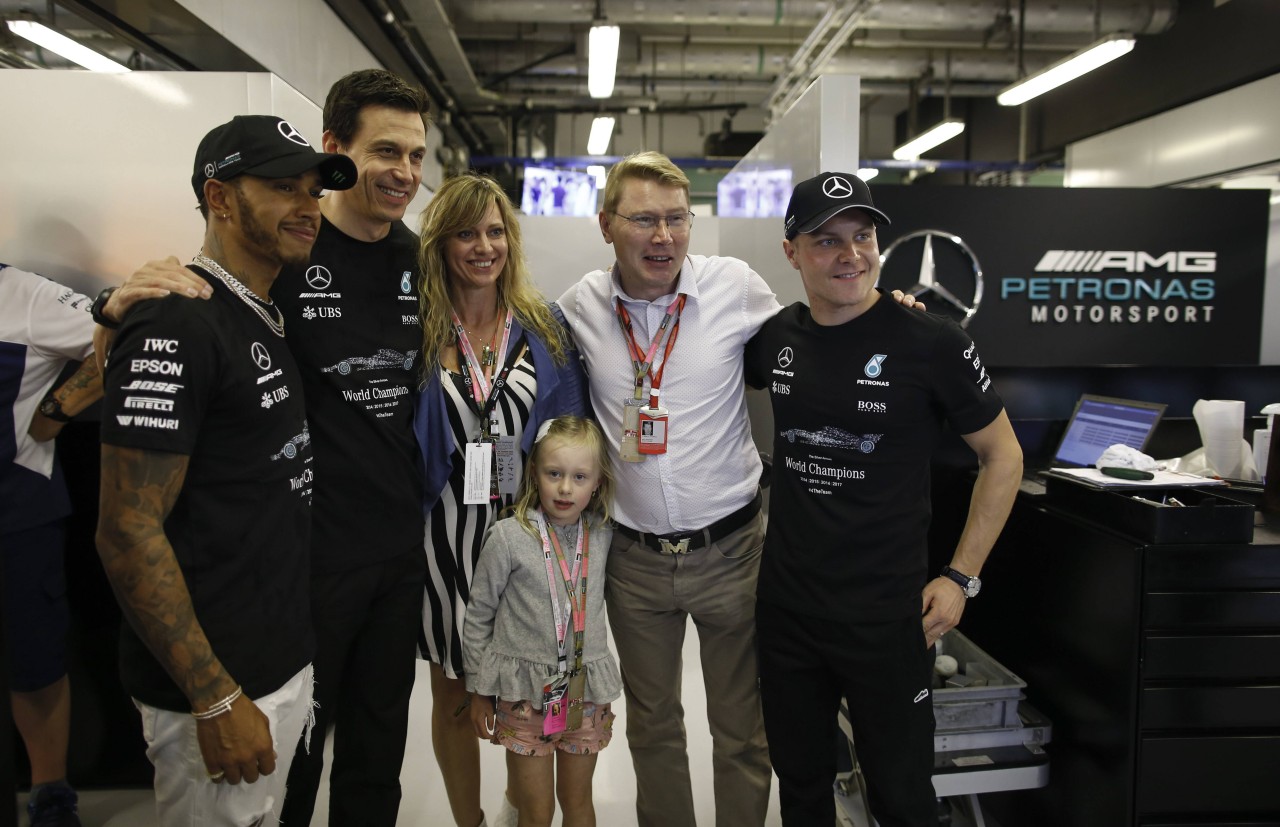Formel 1: Mika Häkkinen und Valteri Bottas treten für das Team Finnland an. 