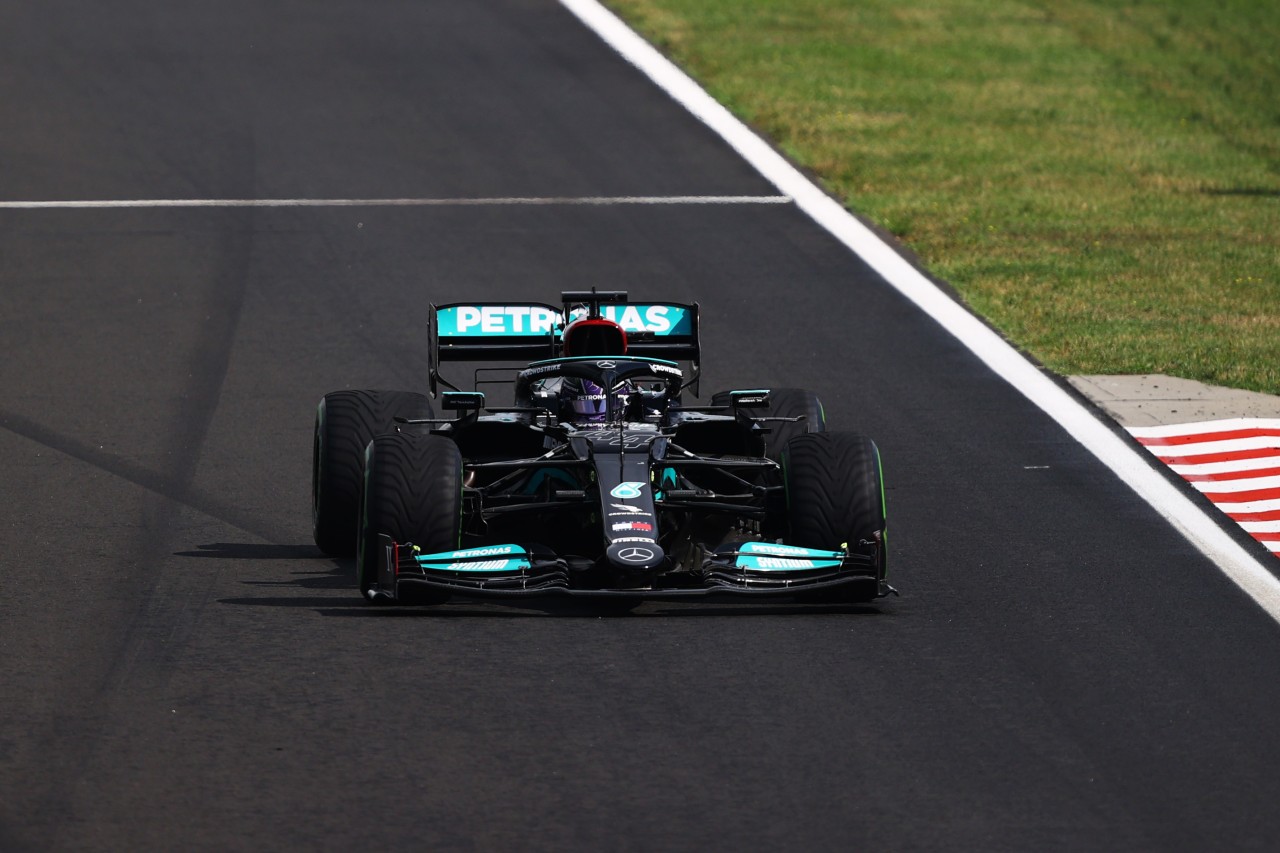 Formel 1: Irre Szene um Lewis Hamilton.