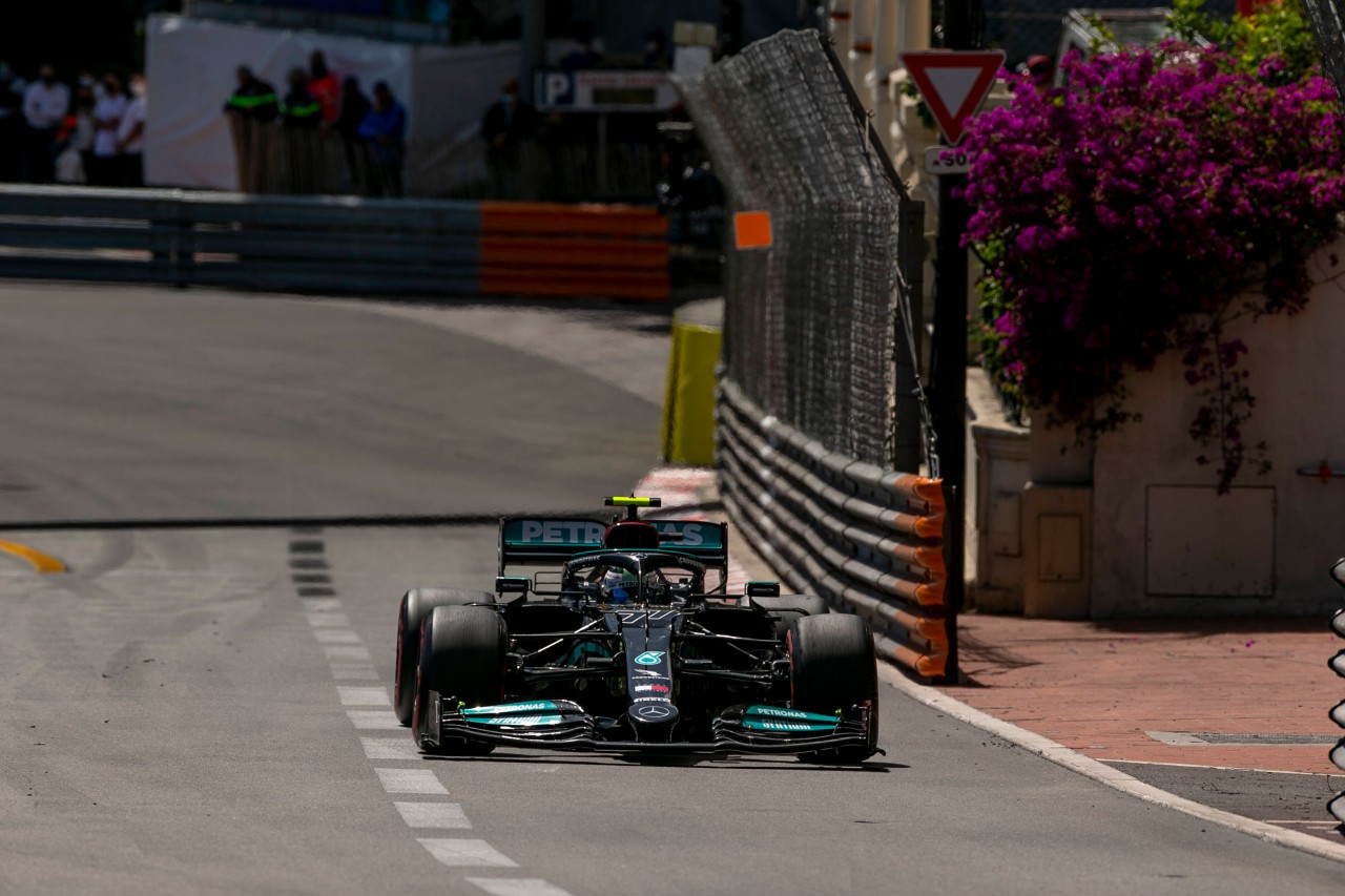 Der Formel 1-Bolide von Valtteri Bottas sorgte beim Großen Preis von Monaco für kuriose Szenen. 