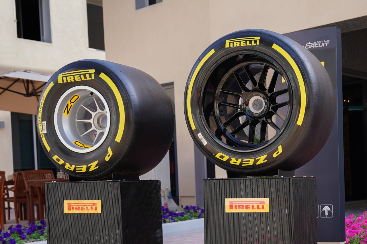 2021 vs. 2022: Die Reifen in der Formel 1 werden größer.