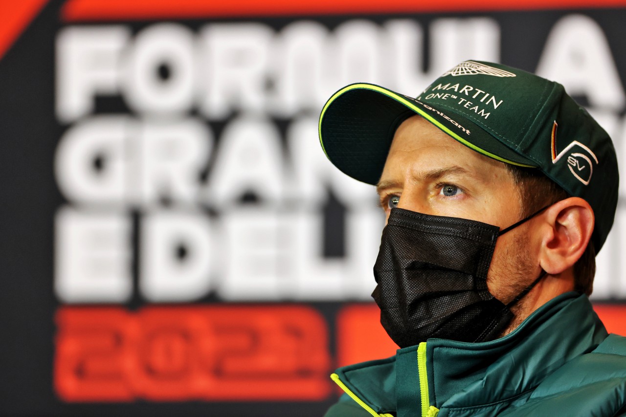 Formel 1: Das Team von Sebastian Vettel denkt über Schritte gegen die Regeländerung nach.