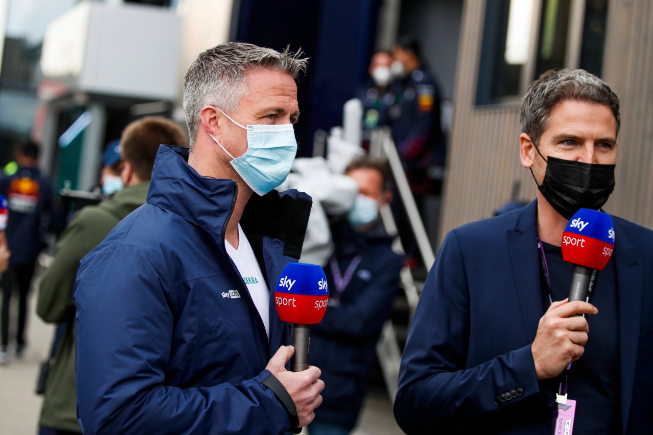 Sky-Experte Ralf Schumacher mit Moderator Peter Hardenacke.