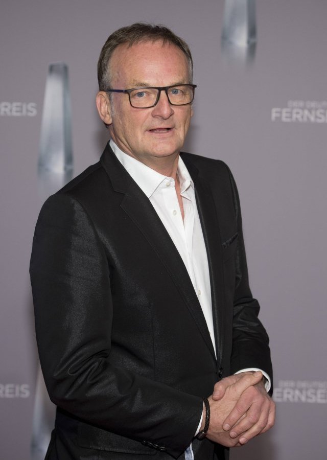 Moderator Frank Plasberg