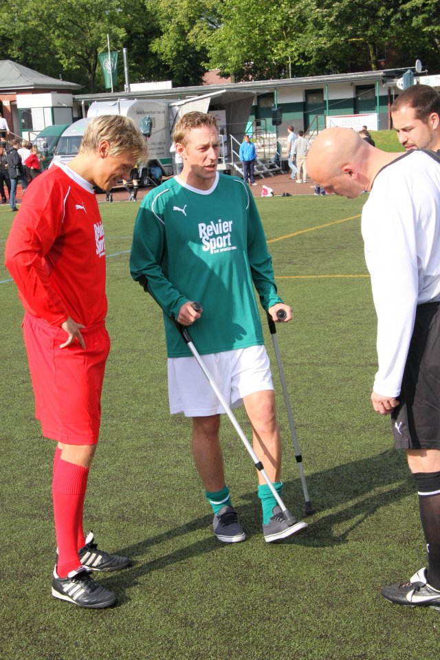 Fußball, Teamshooting von Reviersport in.jpg
