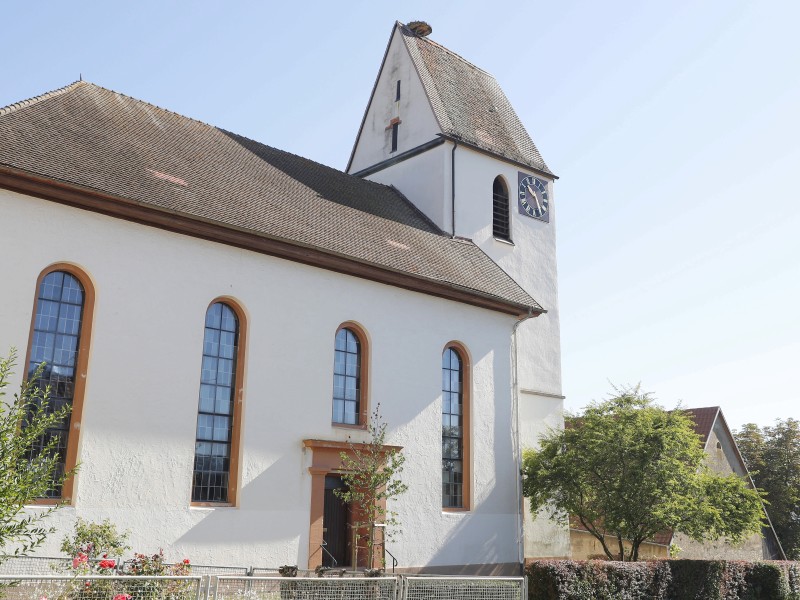 In dieser Kirche in Mappach in Baden-Württemberg hat Samuel Koch geheiratet. Der Schauspieler, der sich während einer „Wetten, dass...?“-Show 2010 schwer verletzte und seitdem querschnittsgelähmt ist, gab der Schauspielerin Sarah Elena Timpe das Ja-Wort.