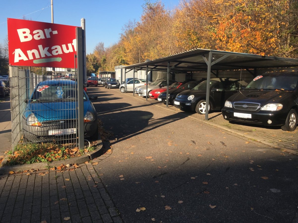 Gebrauchtwagenhändler in Essen.JPG