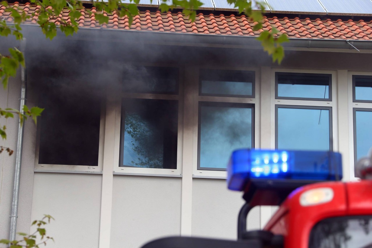 In einer Schule in Gelsenkirchen haben Schüler ein Feuer gelegt. (Symbolbild)