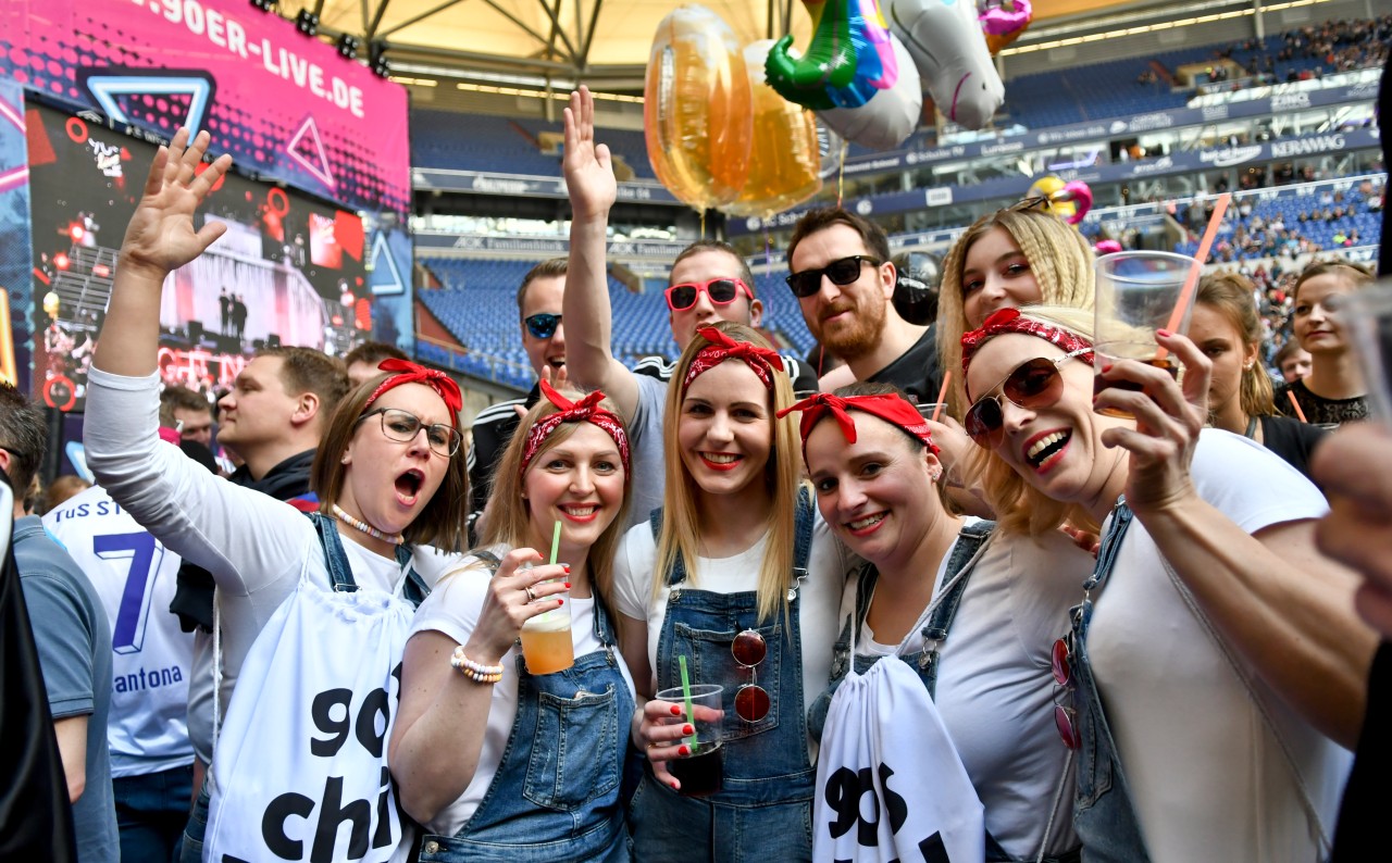 Gelsenkirchen: Die 90er Party auf Schalke kann in diesem Jahr wieder steigen. (Archivbild)