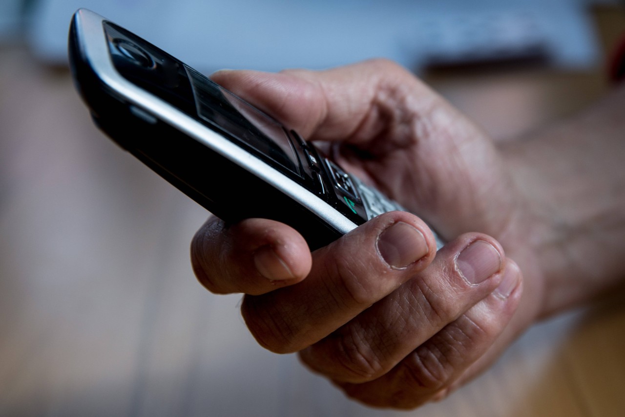 Die Polizei Gelsenkirchen warnt vor einer neuen Betrugsmasche am Telefon. (Symbolfoto) Die Polizei Gelsenkirchen warnt vor einer neuen Betrugsmasche am Telefon. (Symbolfoto)