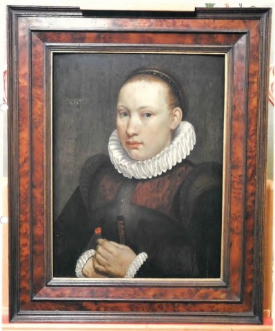In Bielefeld in NRW wurde das „Portrait einer jungen Frau“ von 1561 geklaut. Die Polizei sucht nach Zeugen. 