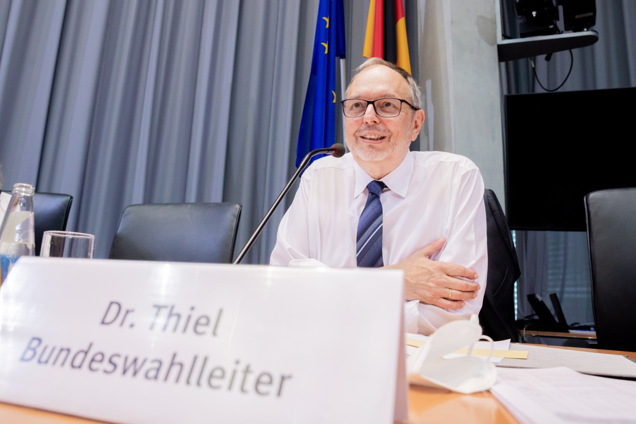 Bundeswahlleiter Dr. Georg Thiel. 