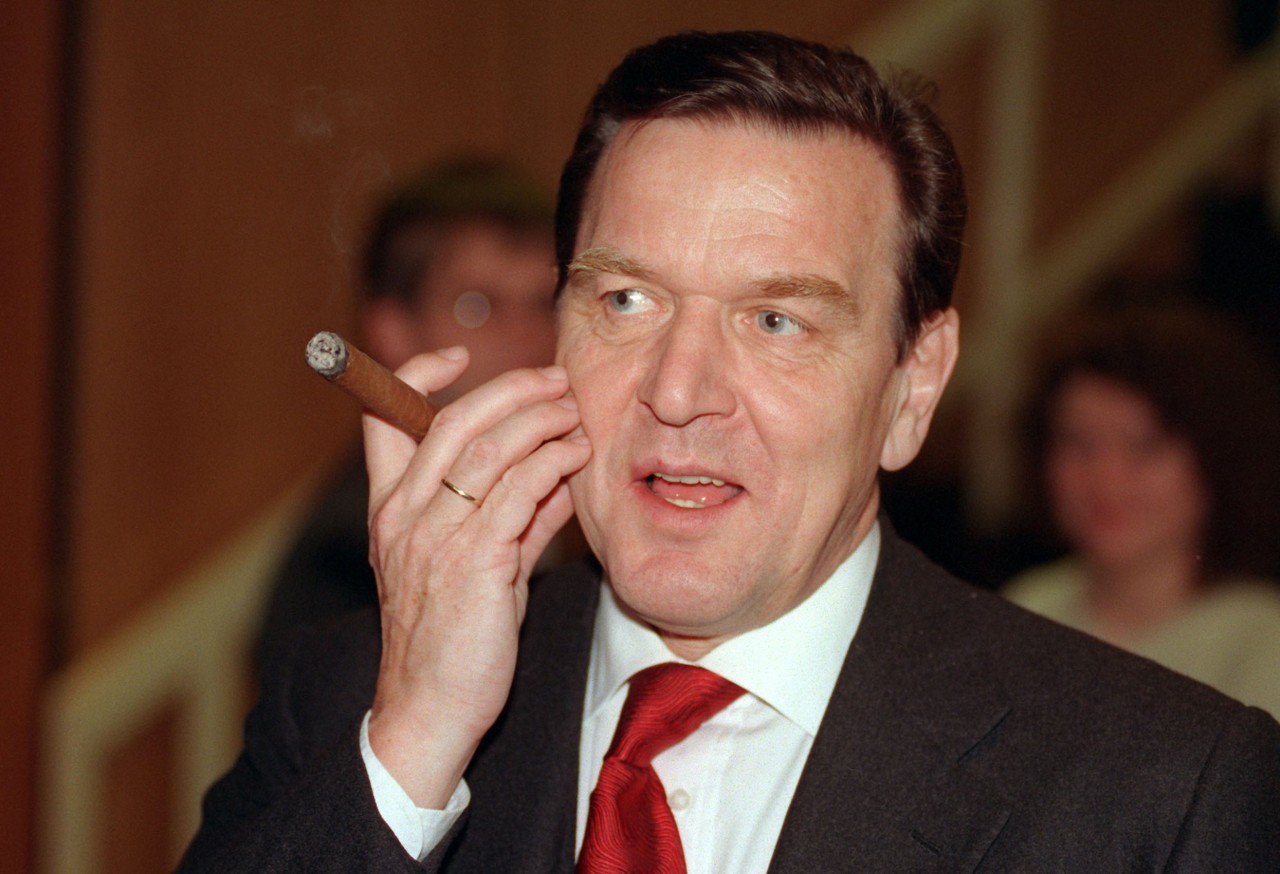 Gerhard Schröder 1998: Schnell wurde er als "Medienkanzler" bekannt. 