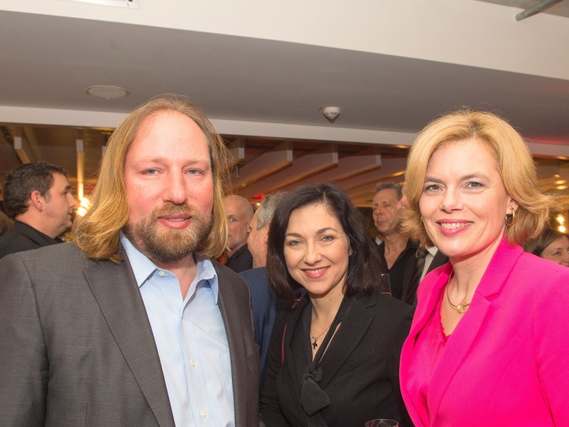 Die kommende Bundeslandwirtschaftsministerin Julia Klöckner (r.) mit der ehemaligen CDU-Politikerin Katherina Reiche und dem Grünen-Politiker Anton Hofreiter.