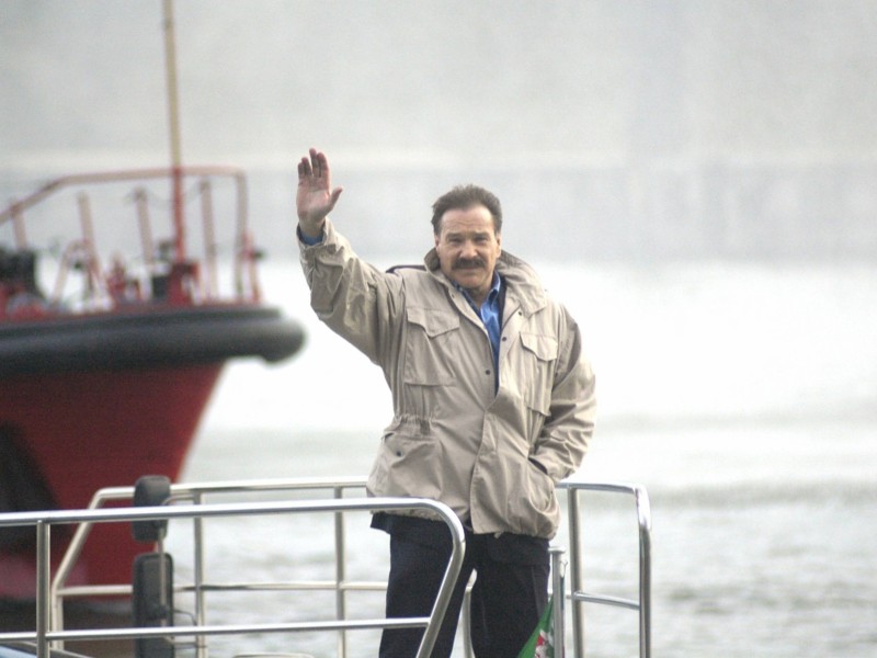 Götz George am 21. März 2007 auf einem Polizeiboot im Hafen von Duisburg-Ruhrort beim Pressetermin zur Schimanski-Folge Tod in der Siedlung