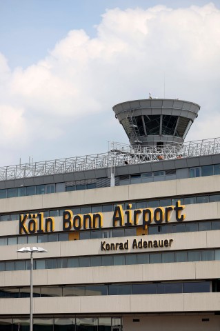 Größte Flughäfen NRW: Platz zwei belegt der Airport Köln/Bonn. (Symbolbild) Größte Flughäfen NRW: Platz zwei belegt der Airport Köln/Bonn. (Symbolbild)