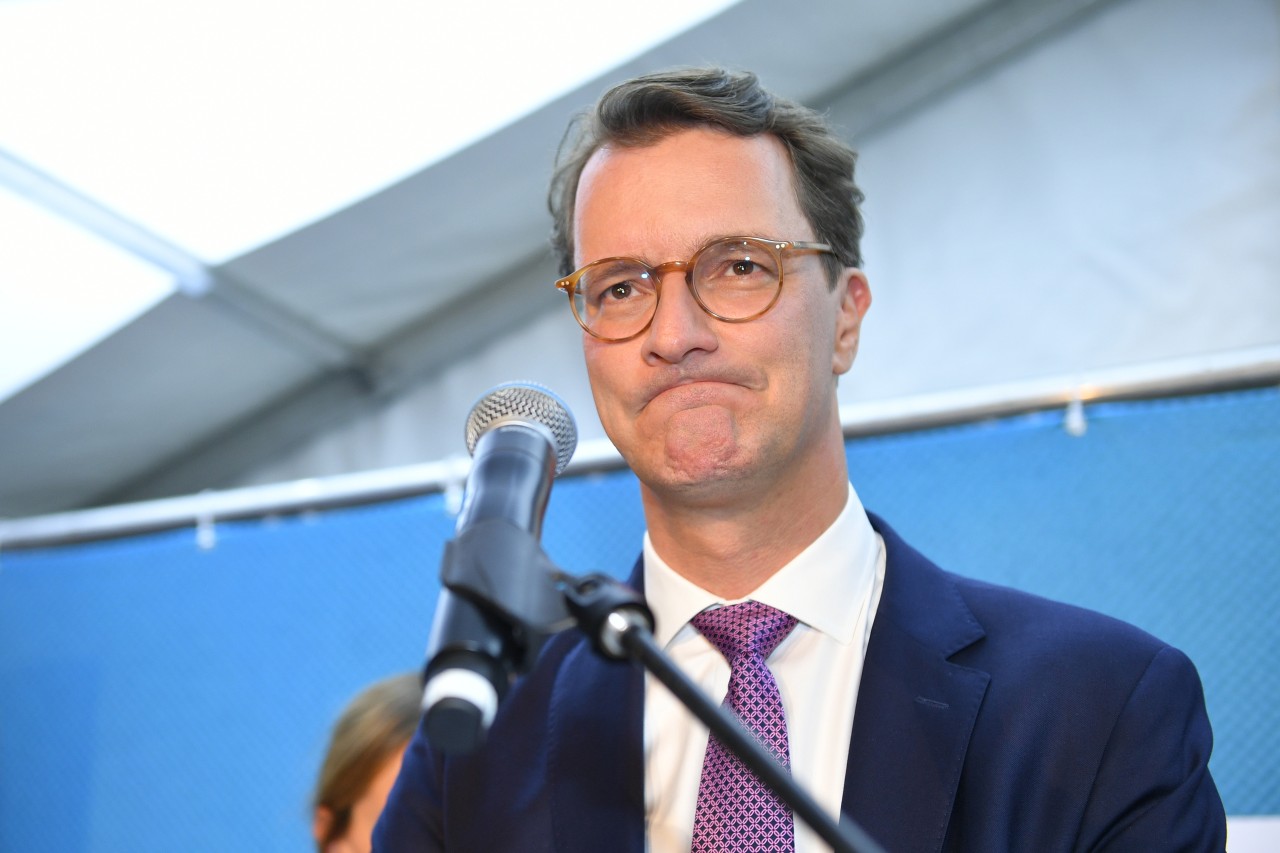 Wurde am Wahlsonntag als Wahlsieger gefeiert, aber nicht mal jeder Fünfte wählte ihn: Hendrik Wüst von der CDU. Wurde am Wahlsonntag als Wahlsieger gefeiert, aber nicht mal jeder Fünfte wählte ihn: Hendrik Wüst von der CDU.