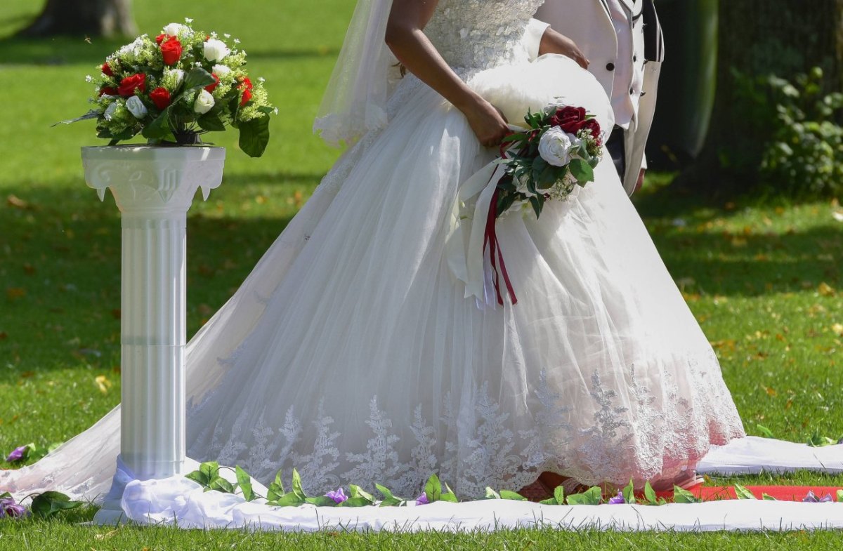 Hochzeit: Gast bleibt Feier einfach fern – die Braut reagiert resolut