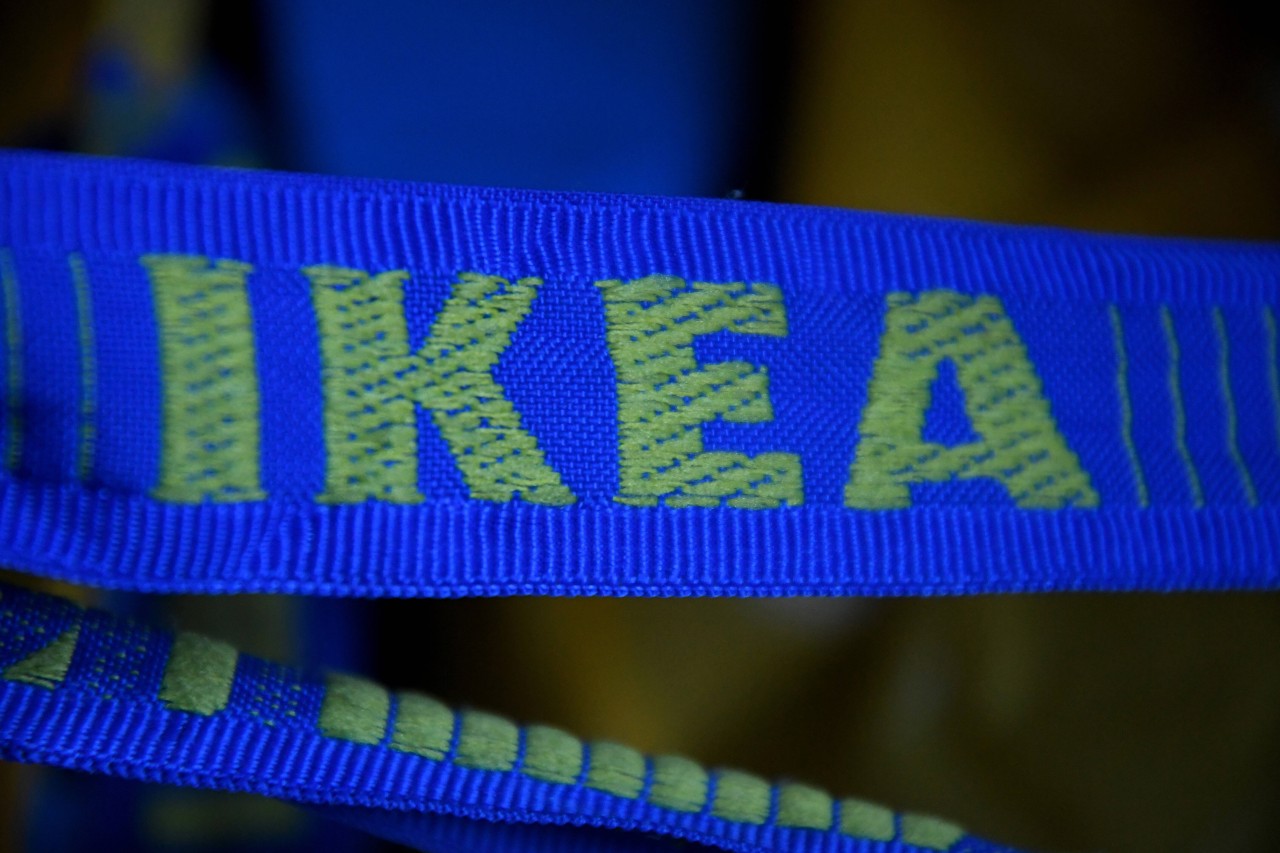 Ikea: Als eine Kundin ihr Paket erhält, kann sie es nicht fassen. 