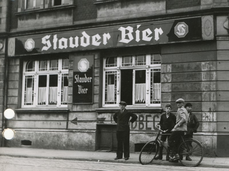 Schon zwischen 1930 und 1940 schenkte diese Gaststätte Stauder Bier aus. 