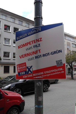 Das Essener Bürgerbündnis steht für die Extreme. Nicht unbedingt politisch, aber bei der Gestaltung seiner Plakate. Entweder, wie hier, Bleiwüste ohne Köpfe oder...