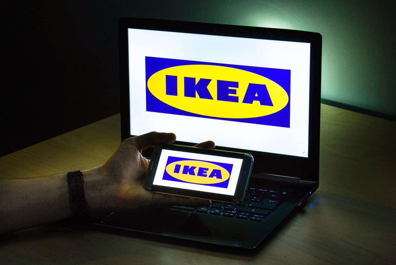 Ikea ist als Möbelhaus bei den Deutschen beliebt – der Online-Shop kommt aber in einer Umfrage ziemlich mies davon. (Symbolfoto)