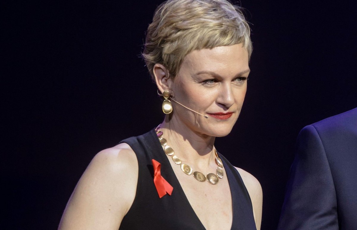 Karen Heinrichs.jpg