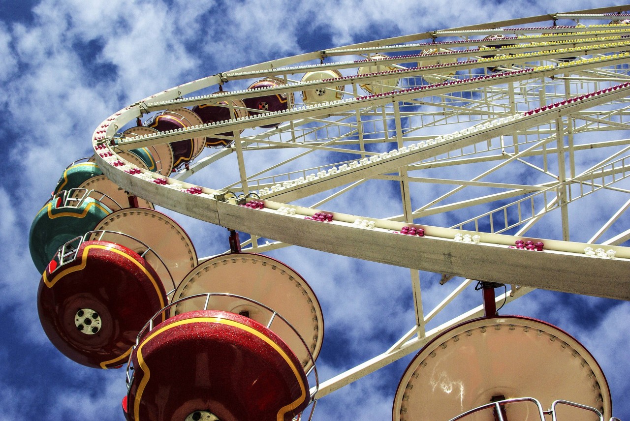 In Bochum kannst du länger Kirmes-Atmosphäre spüren.