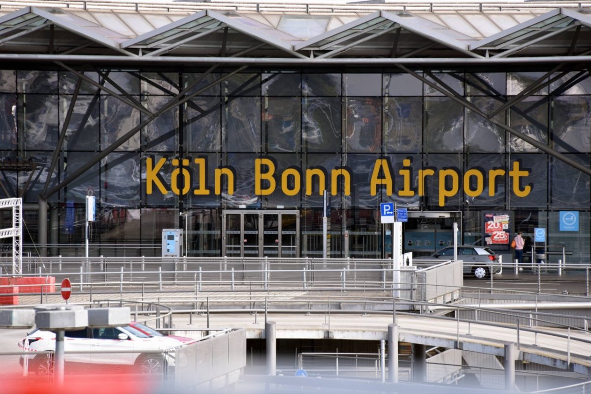 Köln Bonn Flughafen.jpg